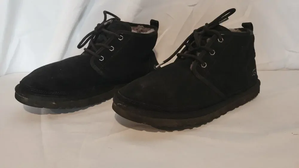 UGG Neumel Black Suede Chukka Boots Men's Size 12 Sheepskin Lined Style 3236